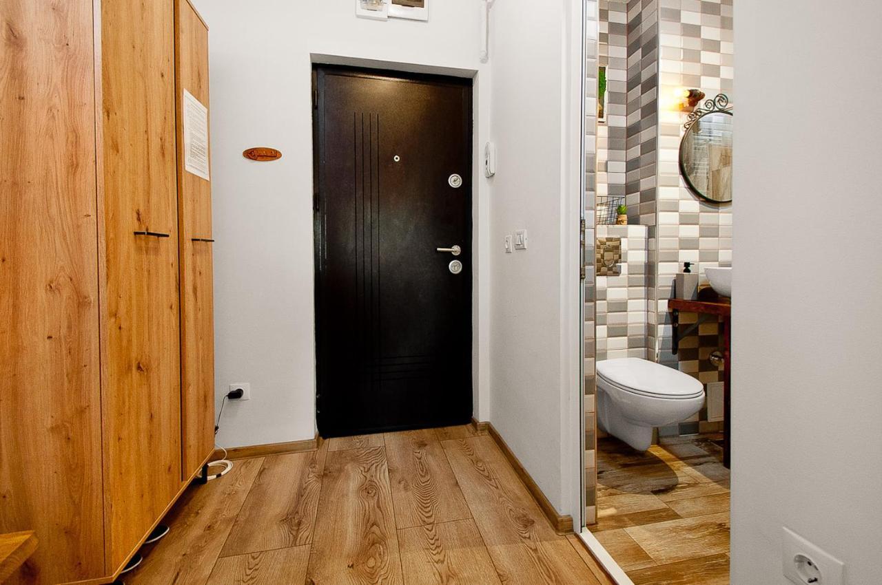 Wood&Steel Apartment Galati  Bagian luar foto